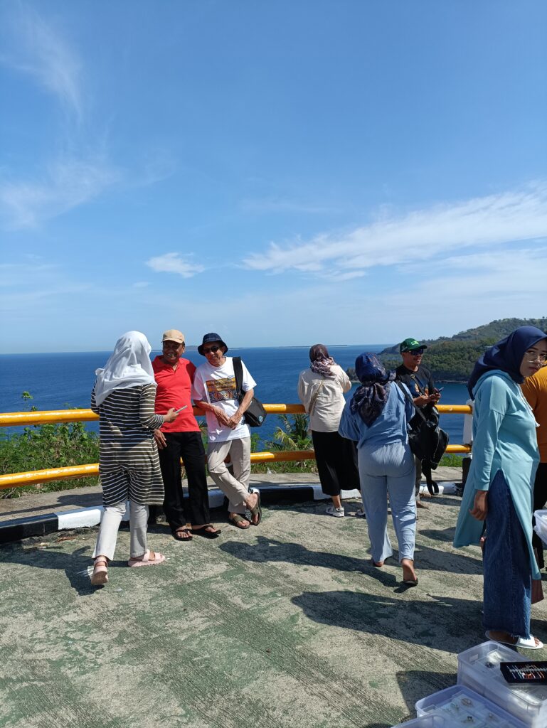TOUR LOMBOK PAKET WISATA LOMBOK