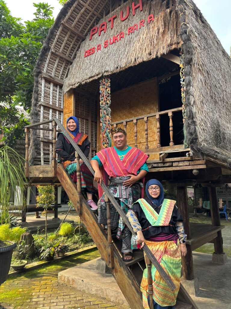 tour lombok mandalika